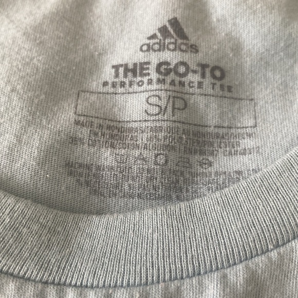 Adidas Tank to. - Picture 3 of 6